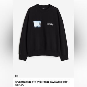 H&M oversized fit printed sweatshirt. Size: M. Color: Black